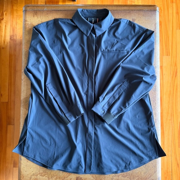 Nike 24.7 PerfectStretch Black Shirt for Women - Picture 3 of 13